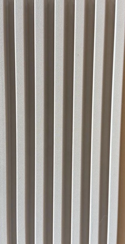 Textured White PVC Slat Wall Boards — Slat Board KC-148-10 — Wall slats — Slat Board DECNO